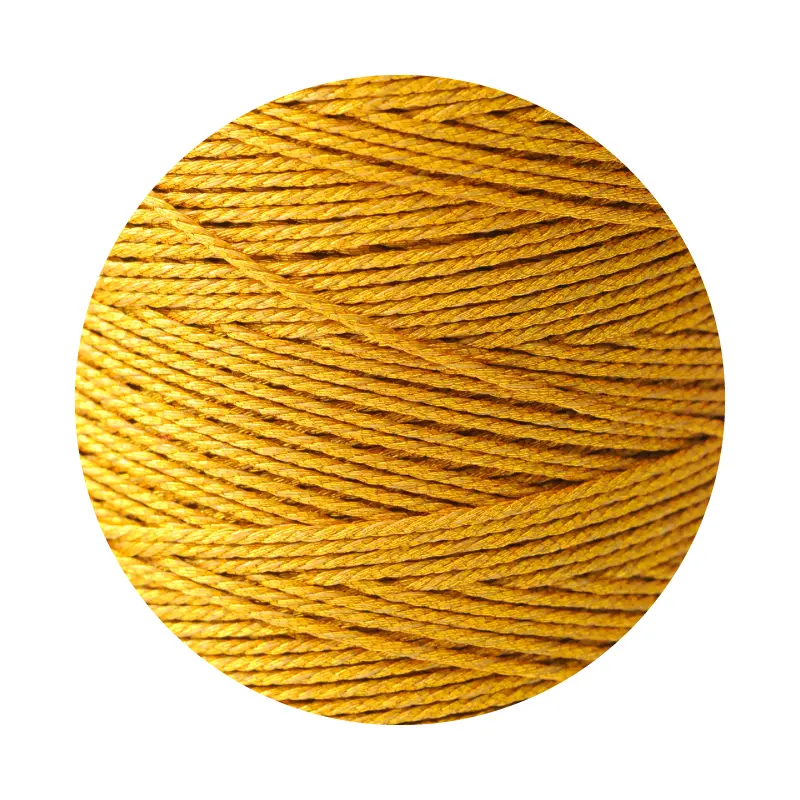 14673-Hilo-poliester-metalizado-15-hilos-L195-dorado-2.webp